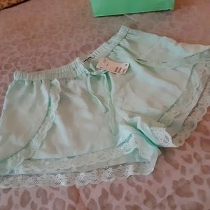 H&M silk shorts turquoise Size Medium